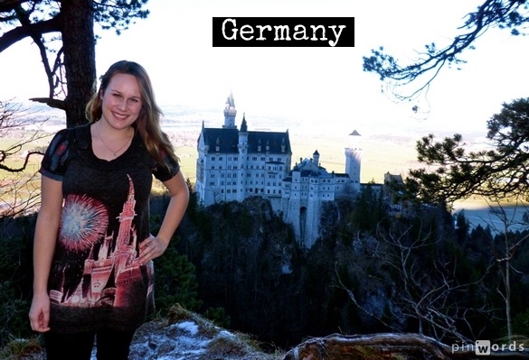 Lauren Salisbury of Something in Her Ramblings visit 25 Countries in One Year