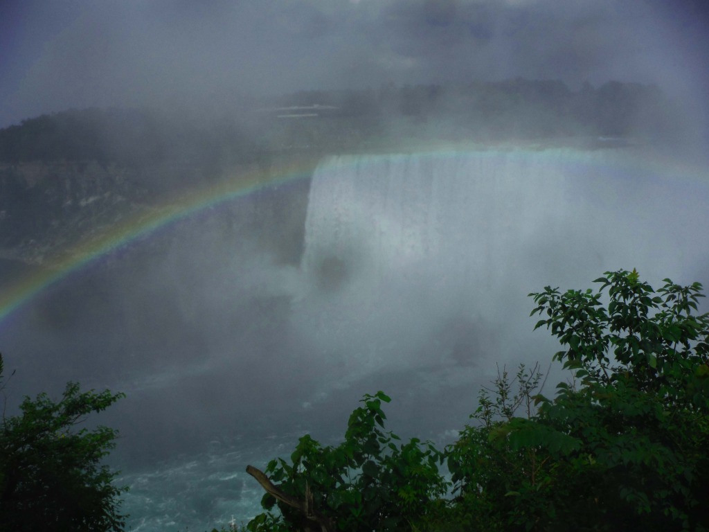 solo trip to Niagara Falls rainbow at Niagara Falls