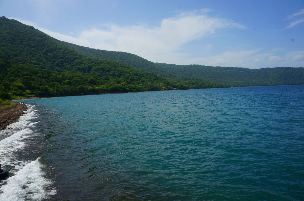 laguna de apyo granada photo