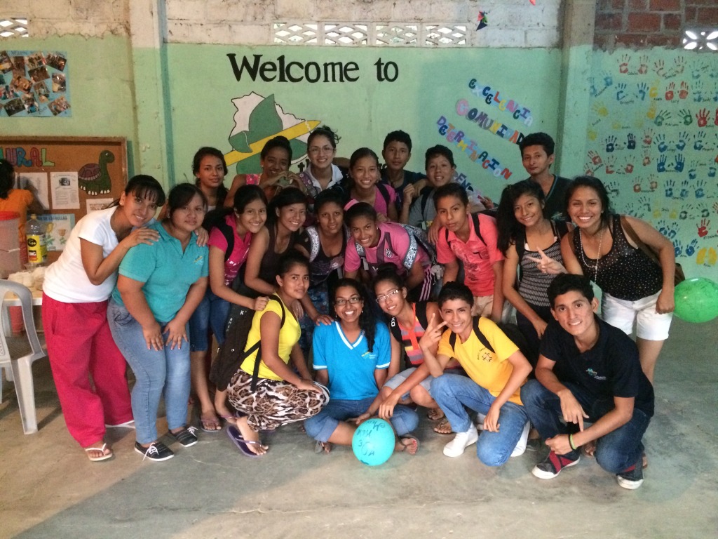 solo travel in el salvador volunteering as a teacher