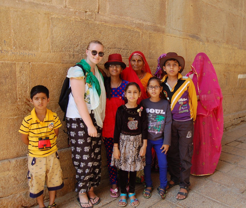 solo travel in india making friends