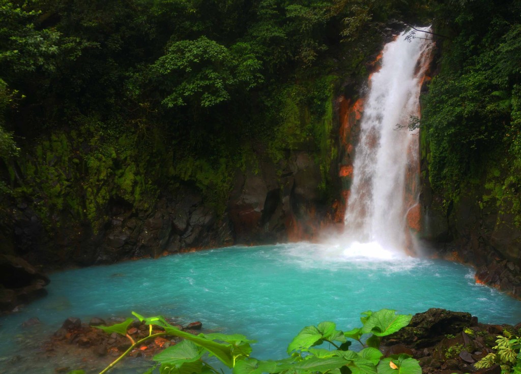 things to know before visiting rio celeste- rio celeste waterfall