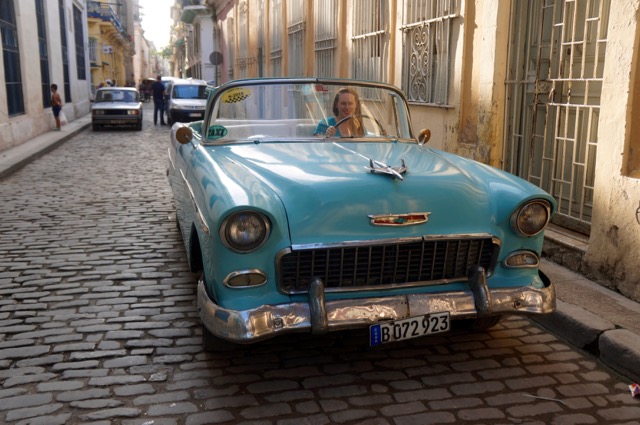 Safety Tips for Women Traveling Solo cuba