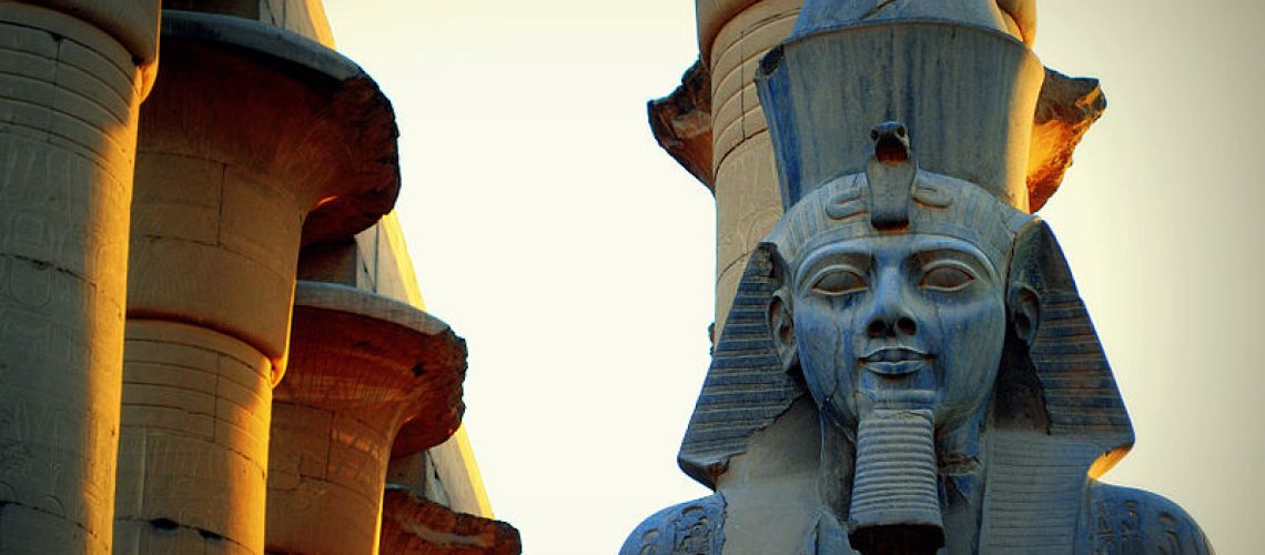 Ramses_II_in_Luxor_Temple